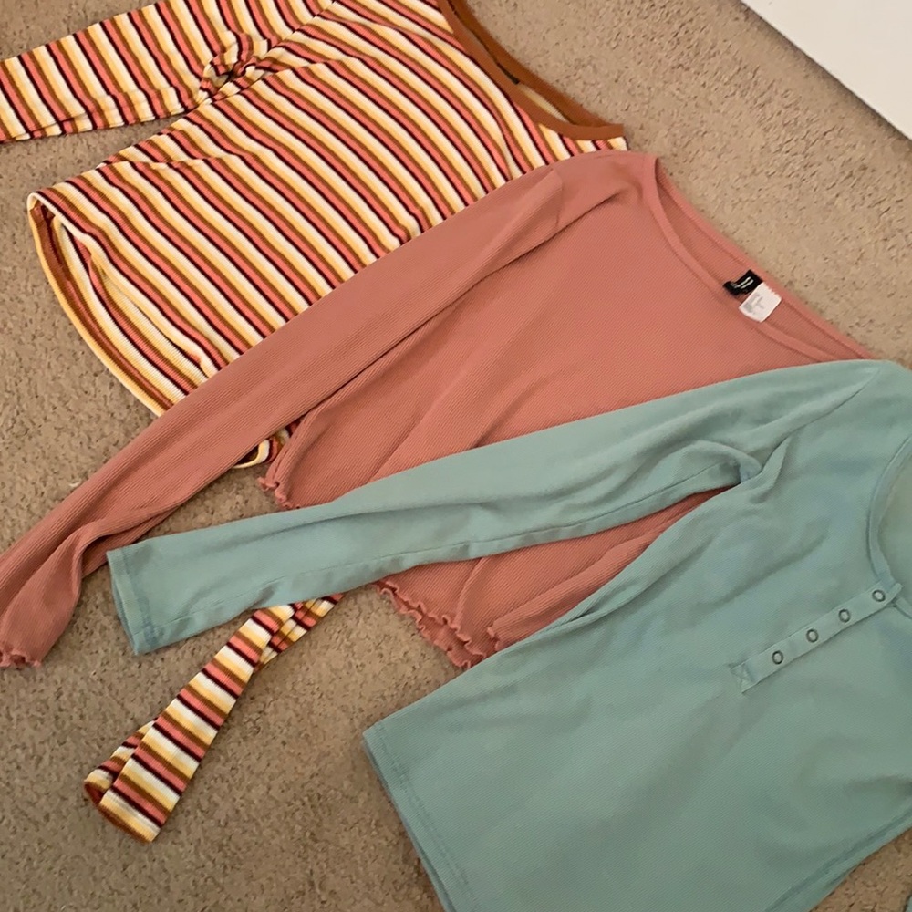 Long sleeve tees